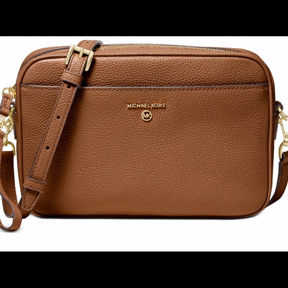Michael Kors Jet Set Charm Camera crossbody
